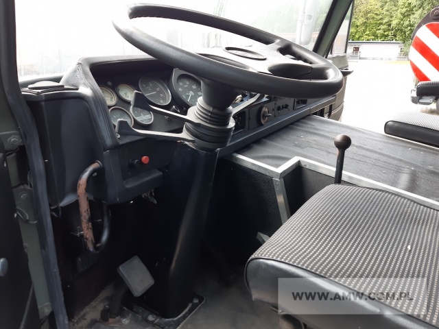 Cysterna paliwowa naczepa dystrybutor CND-21 (komplet składający się z ciągnika 3-osiowego JELCZ 642 oraz cysterny na naczepie 2-osiowej o poj. 21 000 l) 